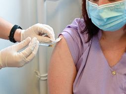 La aplicación que desarrollará bajo el modelo estatal de vacunación por citas por lo que se espera una jornada ágil. AFP / ARCHIVO