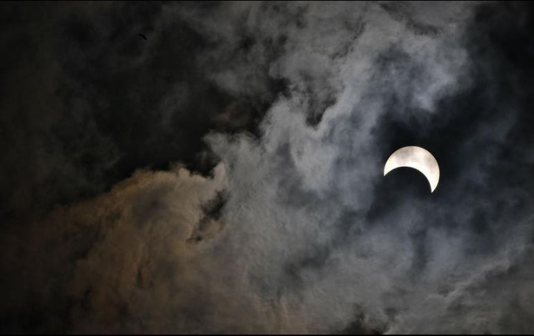 La Luna jugará un papel importante en los eventos astronómicos del próximo mes. AFP/ARCHIVO