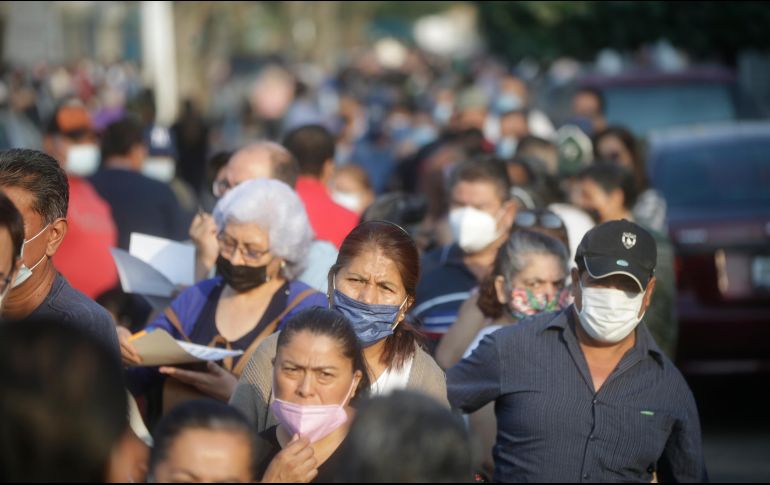 La dependencia sanitaria informó sobre la aplicación de 13 mil 368 vacunas en un lapso de ocho horas en el macromódulo de vacunación del auditorio Benito Juárez. EL INFORMADOR/F. ATILANO