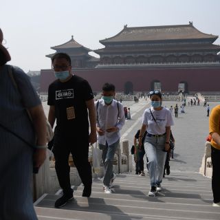 China confirma primer caso humano de cepa de gripe aviar H10N3