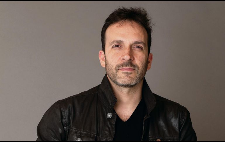 ANTONIO DE LA VEGA. El actor, emocionado con mostrar los misterios y la intriga en  la nueva temporada de “¿Quién mató a Sara?”, ya disponible en Netflix. CORTESÍA/ JERRY ML