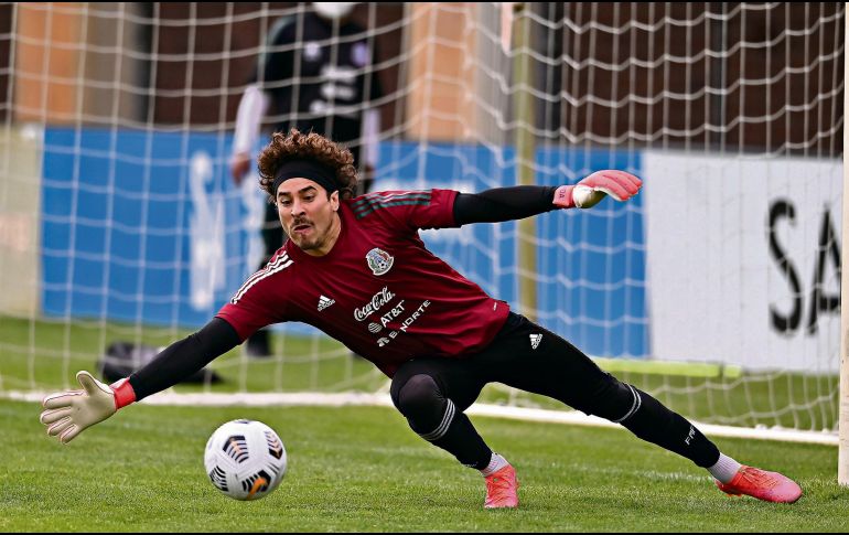 GUILLERMO OCHOA. El arquero ya sabe lo que es derrotar a los ticos en instancias definitivas y hoy será titular. IMAGO7