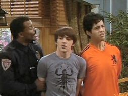 La mayoría de los memes hacia el arresto de Drake Bell hacen referencia al programa “Drake & Josh”. ESPECIAL / Nickelodeon