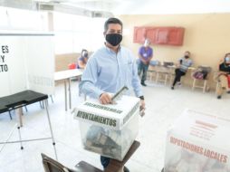 En días pasados, Cabeza de Vaca pagó la garantía por 100 mil pesos que le fue requerida para evitar su captura. TWITTER / @fgcabezadevaca