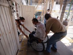 “Desde la entrada no es un acceso universal, hay un escalón, no tienen llave para entrar y eso atenta contra los derechos de las personas con discapacidad