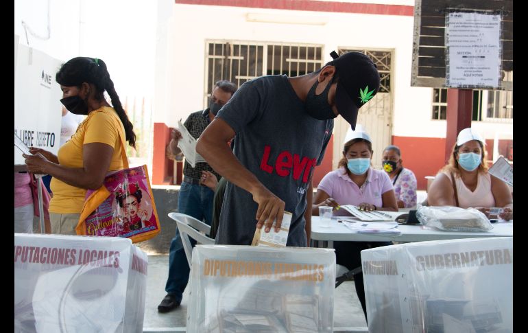 Detallan que 96% de las casillas de las elecciones 2021 cerraron a tiempo sin ningún tipo de incidencia. XINHUA/F. García