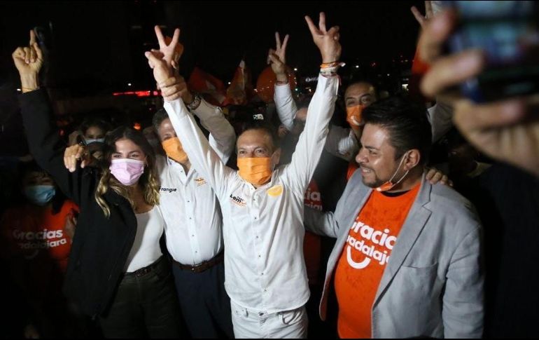 Los candidatos de Movimiento Ciudadano se reunieron en La Minerva para celebrar con sus electores. ESPECIAL