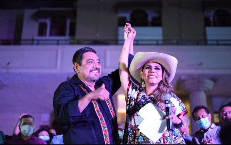 Evelyn Salgado acudió al zócalo central en Chilpancingo, Guerrero, para celebrar el resultado de las elecciones. SUN