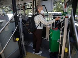 El gobernador de Jalisco se comprometió a renovar de más de mil unidades este año. EL INFORMADOR / F. Atilano