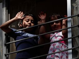 confinamiento obligado por la pandemia puede provocar aislamiento social en los niños, alertan especialistas. AP/ARCHIVO