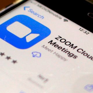 Zoom lanza teléfono de escritorio para hacer videollamadas