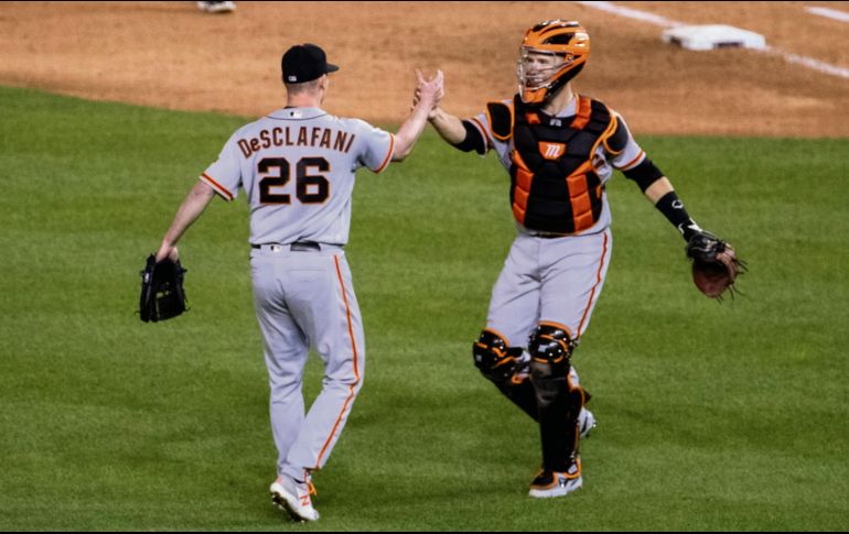 Tras haber alcanzado 85% de vacunados, los equipos relajan protocolos. EFE/S. Thew