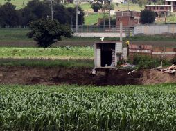 Así se ve este 12 de junio lo que queda de la casa de la familia Sánchez Xalamihua, luego de que se extendiera el socavón en Puebla. SUN