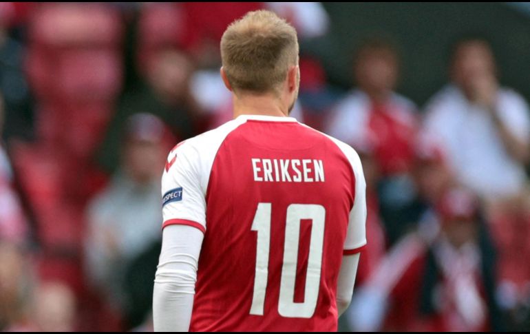 De momento, se desconoce la causa, de ahí que Eriksen continúe hospitalizado mientras es sometido a más exámenes médicos. AFP