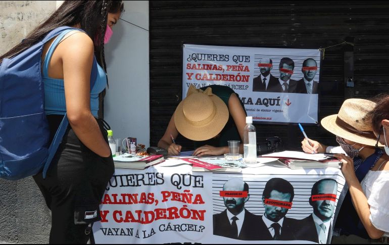 AMLO hace un llamado para que los medios de comunicación difundan la consulta popular que se realizará el próximo 1 de agosto. EFE / ARCHIVO