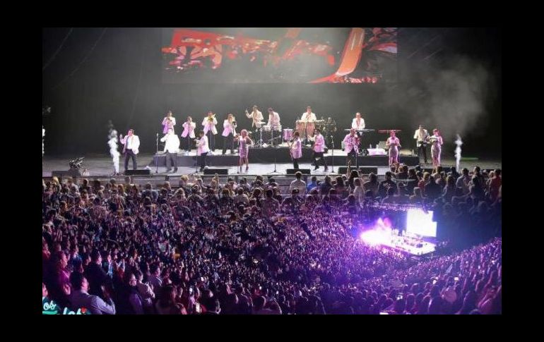 El grupo asegura que la letra de 17 años no tiene nada malo. INSTAGRAM/ @angelesazulesmx