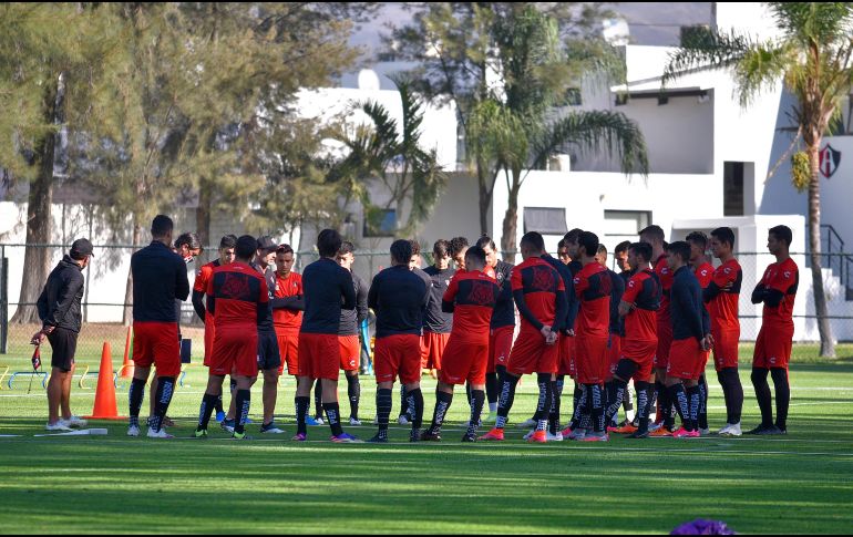 Durante sus vacaciones Atlas no ha hizo oficial algún fichaje, sin embargo se espera que Julián Quiñones pueda reportar con el equipo en los próximos días. IMAGO7