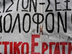 PROTESTA. Miles de ciudadanos se manifestaron con pancartas y carteles. EFE