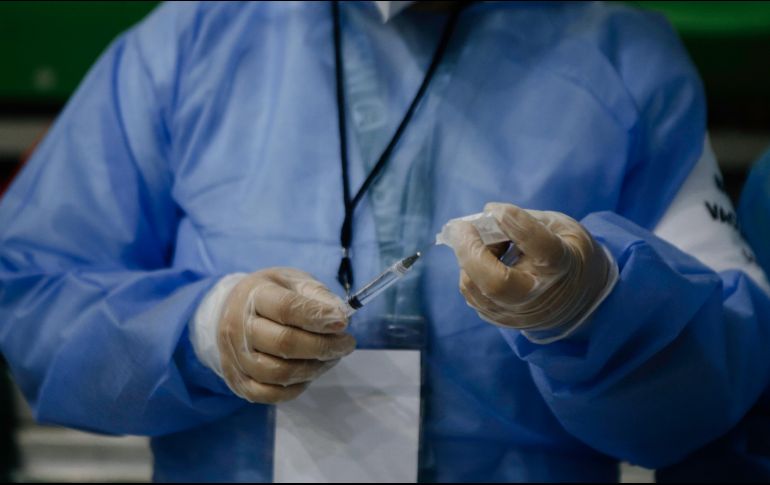 Se dialogó el tema con la Secretaría de Salud Federal y que se decidió que la vacuna Abdalá, elaborada por científicos cubanos, se aplicará sólo en el IMSS e ISSSTE. EL INFORMADOR /ARCHIVO