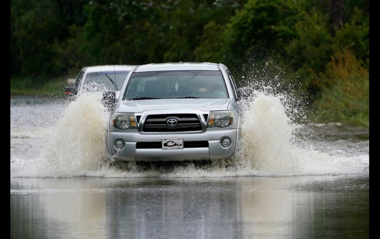 La tercera tormenta tropical de este año en la cuenca atlántica ha generado varios tornados en Alabama y Florida AP / R. Solis
