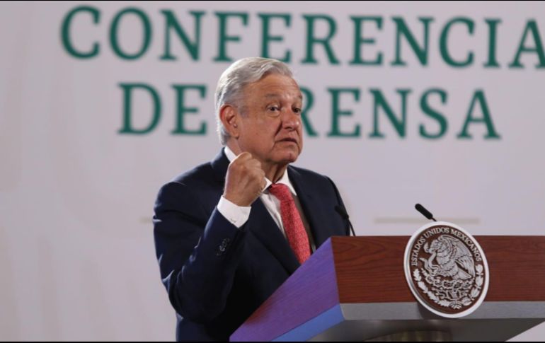 Se prevé que en compañía de su esposa Beatriz Gutiérrez Müller e hijos, AMLO celebre este Día del Padre. SUN / ARCHIVO