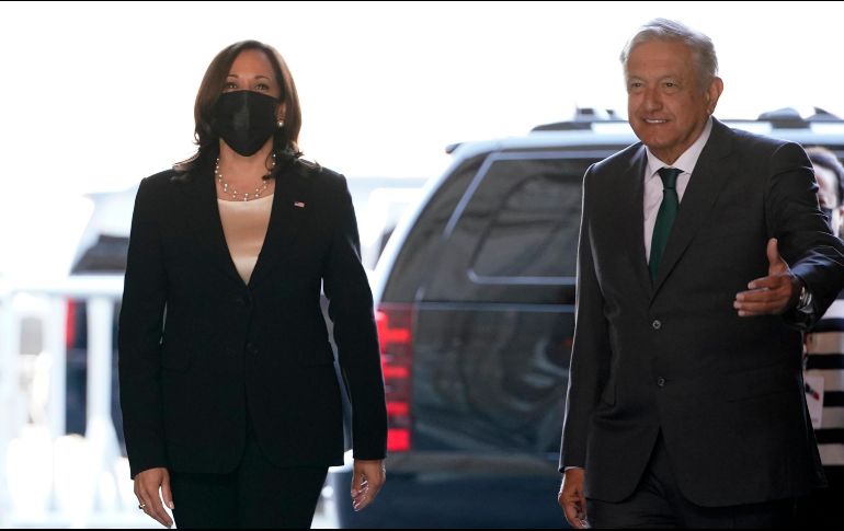 AMLO dice el avión no está hecho para nuestro país y que únicamente gasta en sus boletos de avión comerciales cuando sale de gira. AP/ARCHIVO