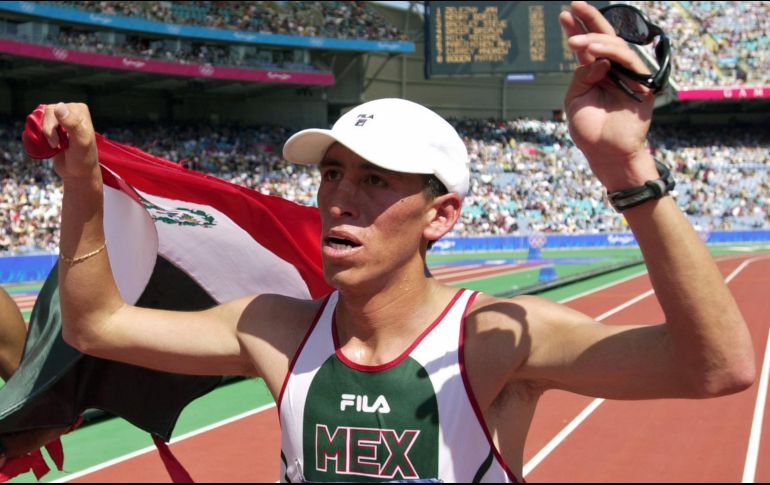 TRIUNFADOR. El escuálido marchista mexiquense sorprendió a México y el mundo. AFP