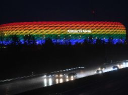 La Federación alemana de fútbol se mostró de acuerdo para que el estadio de Múnich fuese iluminado con los colores arcoíris durante la Eurocopa, pero no necesariamente el día del partido contra Hungría. AFP