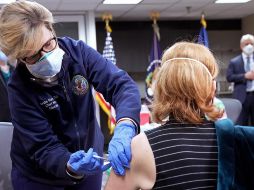 En Estados Unidos, el 55.9 %de los mayores de 18 años está completamente vacunado y el 65.4 % cuenta con al menos una dosis. EFE/ARCHIVO