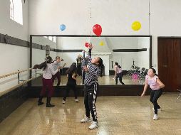 EXPERIMENTAR CON EL CUERPO. Los niños ya cuentan con el taller presencial en el marco de Teatro Tapalpa 2021. CORTESÍA