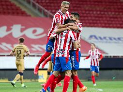 ILUSIÓN. Las Chivas buscarán borrar el fracaso que significó el Guard1anes 2021 y continúan con su preparación rumbo al Apertura 2021. IMAGO7