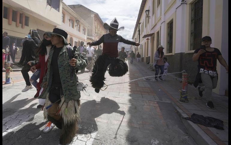 La danza ancestral se produce en honor al Inti Raymi (Fiesta del sol, en quechua), que marca el fin de la cosecha. AP/D. Ochoa