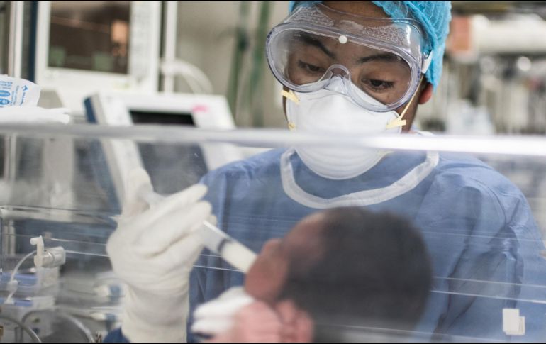 Quienes son madres en la adolescencia tienen una barrera para crecer, para desarrollarse y para estudiar, señalan. NTX / ARCHIVO