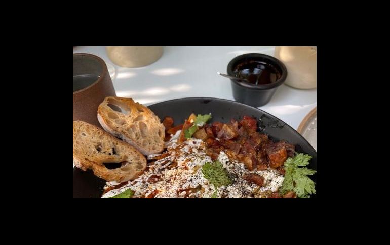 Chilaquiles. La comida entra primero por los ojos. ESPECIAL