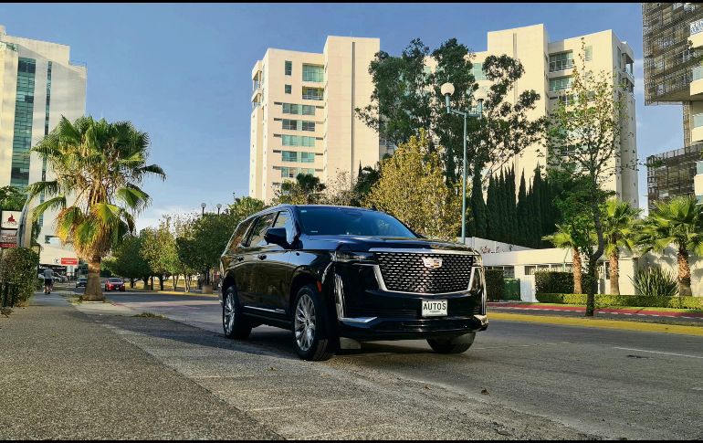 Mejorada. Los cambios en la actual Escalade justifican el alto precio que hay que pagar por ella. EL INFORMADOR/M. Castillo