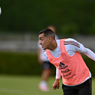 El magnífico detalle de "Chicharito" Hernández a Rogelio Funes Mori
