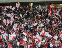 La dirigencia de Chivas está quedando mal parada con su afición. Imago7 / ARCHIVO