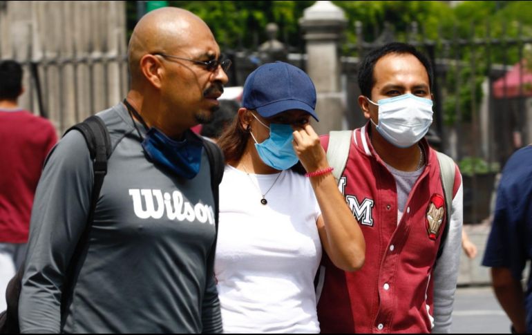 La Ciudad de México registra la mayor parte de los casos acumulados del país y representa por si sola 27% de todos los casos registrados por entidad de residencia. EFE/C. RAMÍREZ