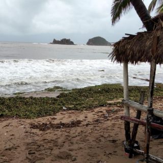 Tras paso del huracán "Enrique" reportan saldo blanco en Jalisco