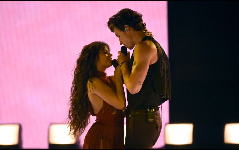 Shawn Mendes y Camila Cabello son una de las parejas juveniles más famosas del momento. AP / ARCHIVO