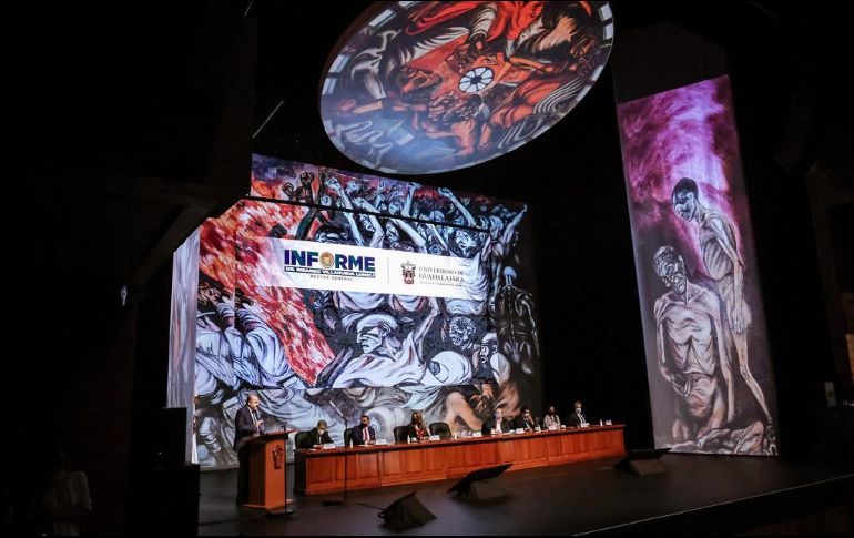 Durante el segundo informe de actividades de Ricardo Villanueva, el gobernador de Jalisco se comprometió a apoyar la construcción de nuevas preparatorias. ESPECIAL / Gobierno de Jalisco