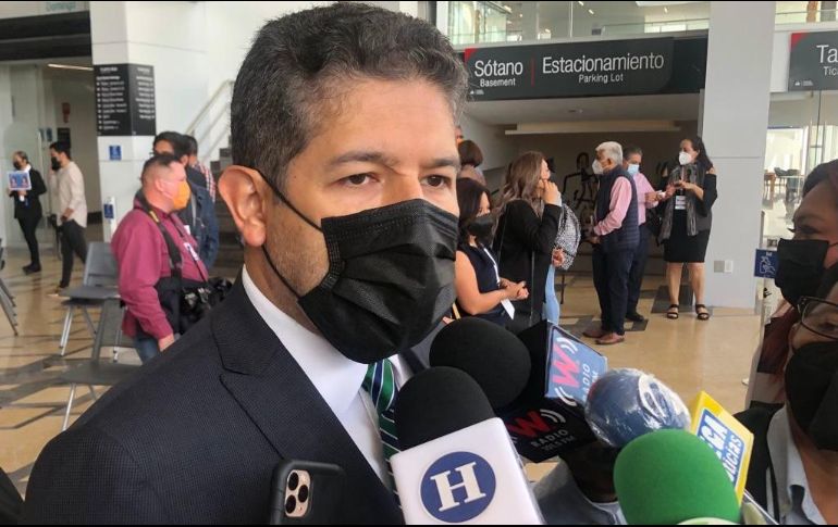 Juan Carlos Flores detalla que 156 escuelas serán intervenidas ante las afectaciones que tuvieron durante los meses de cierre. EL INFORMADOR/R. Rivas