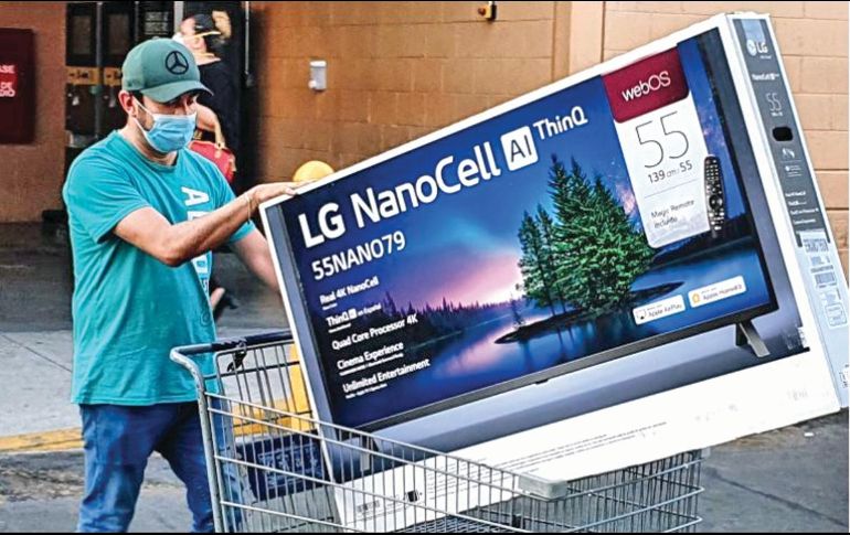 El IVA a través de la compras fue el segundo impuesto que más ingresos generó al país. EL INFORMADOR/Archivo