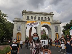 En Guadalajara, los manifestantes caminaron desde el paraninfo de la Universidad de Guadalajara hasta la glorieta Minerva. EL INFORMADOR/A. Camacho