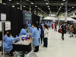 En la jornada de vacunación efectuada ayer participaron 60 trabajadores de salud. ESPECIAL/SSJ