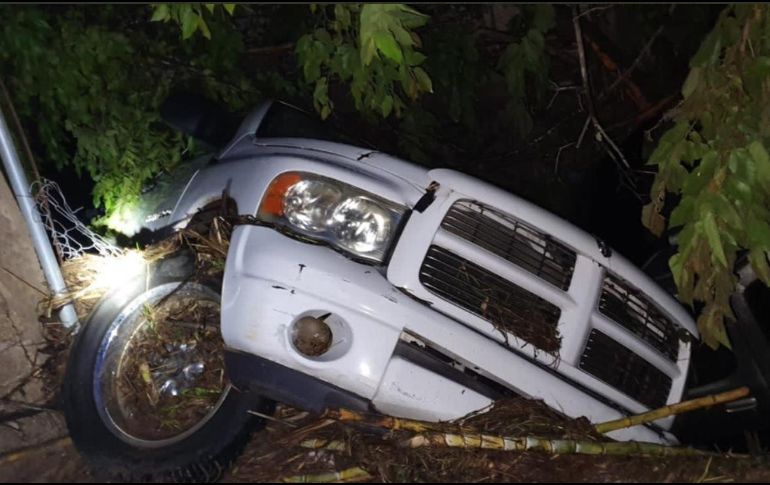 Hasta el momento, se informa de un saldo preliminar de 25 casas afectadas y siete vehículos dañados. TWITTER / @PCJalisco