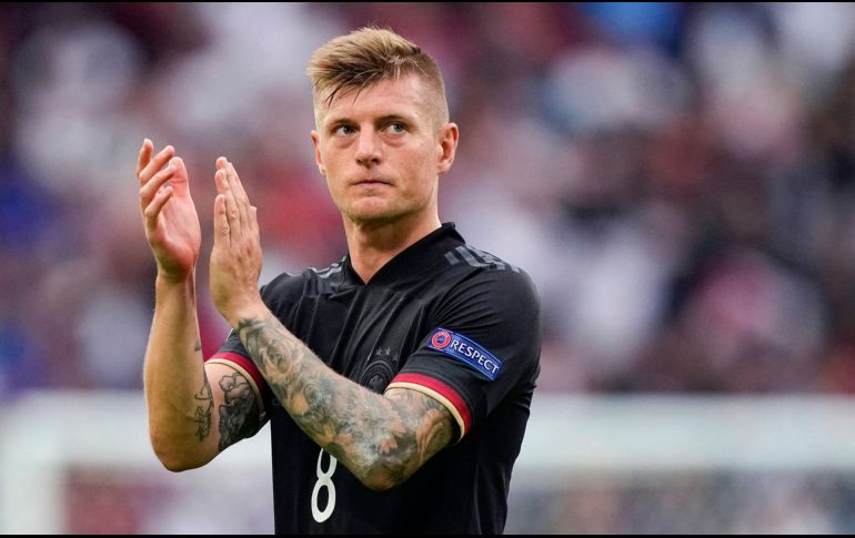 Pieza fundamental para el seleccionador saliente Joachim Low, Kroos debutó con el equipo nacional en 2010. En 2018 fue elegido jugador del año en Alemania. AFP / ARCHIVO