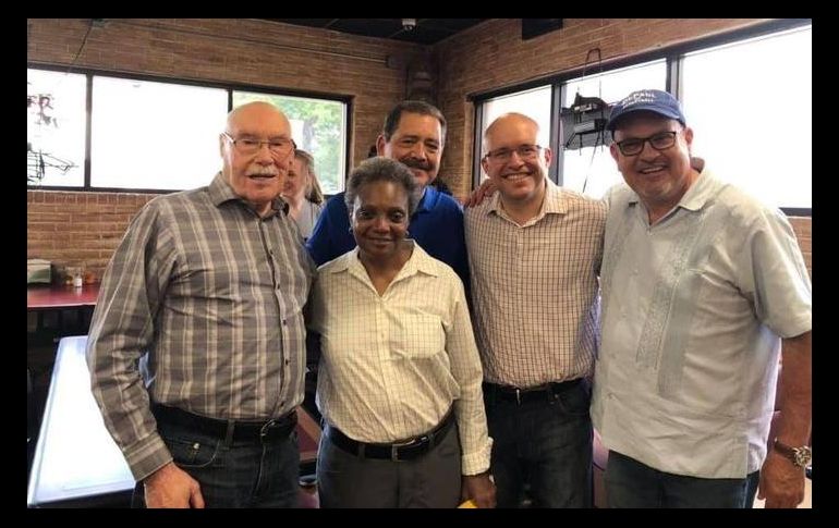 ABRE BRECHA. Don Camerino fue un pionero de la comunidad empresarial de Jalisco en Chicago. Políticos, empresarios y paisanos reconocen su labor.   ESPECIAL