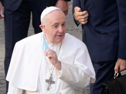 Será hasta el final de la cirugía, cuando el Vaticano informe sobre el estado de salud de Francisco. AP / ARCHIVO