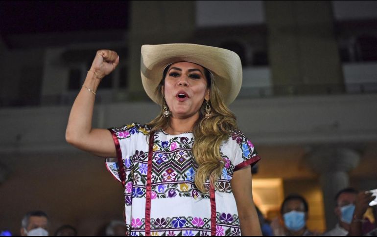 Salgado Pineda escribió en sus redes sociales que se cancelaba el mitin porque no se 